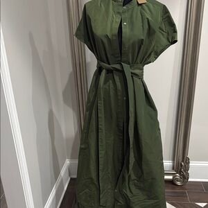 Green Casual Shirt Dress with Mandarin Collar and Sleeveless Design